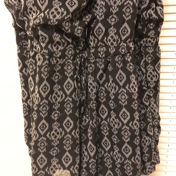 Tribal print romper - Picture 2 of 4